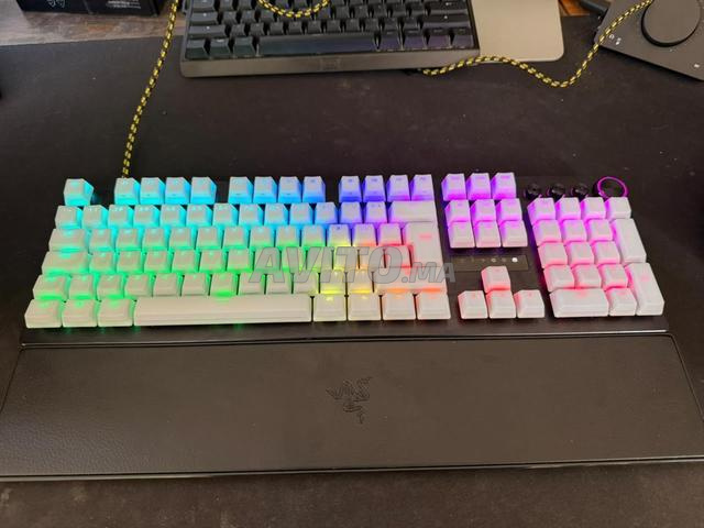 Razer Huntsman V3 Pro et keycaps Razer Phantom - 2