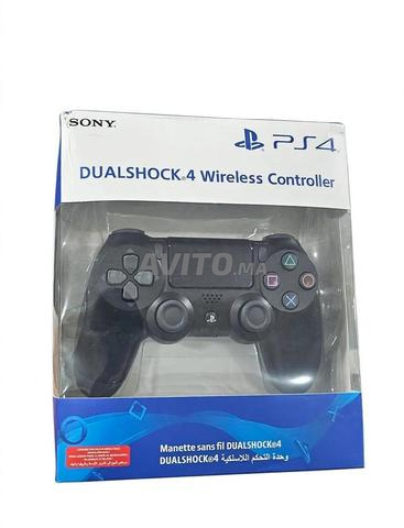 Écran PS4 propre et beau, celui qui veut acheter qu'il contacte