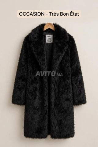 Manteau d'hiver d'occasion en bon état, marque MNG