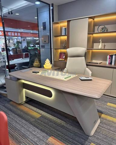 Bureaux modernes et mobilier de bureau professionnel - 2