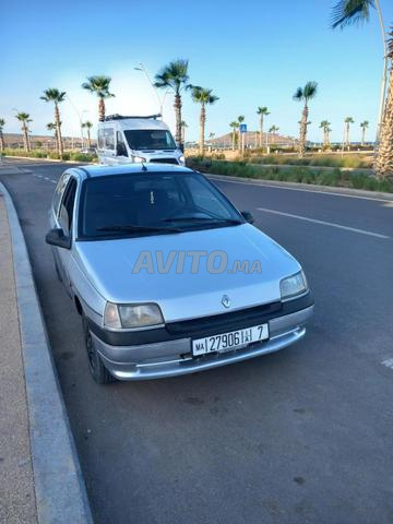 Renault Clio mazout Modèle 95.. - 2