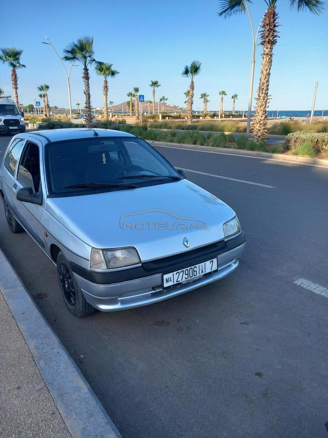 Reunault clio mazout Modèle 95..