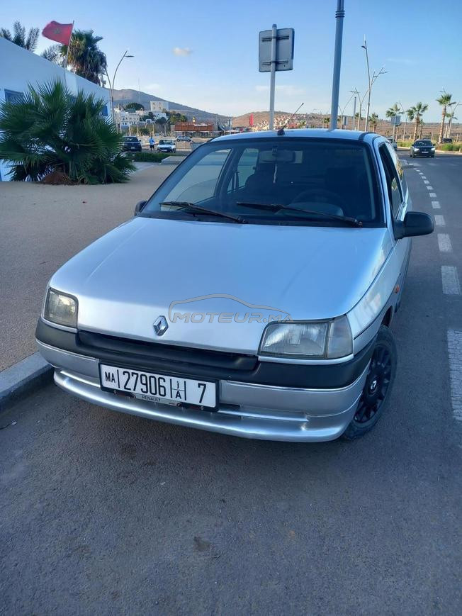 Reunault clio mazout Modèle 95..