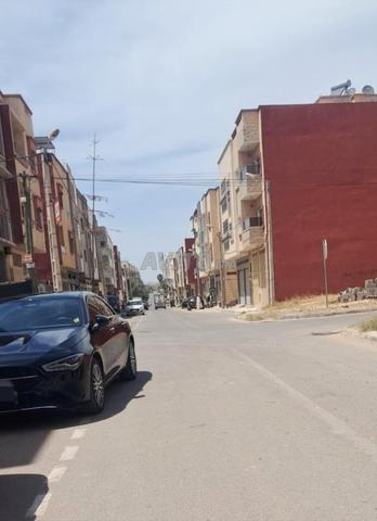 بقعة تجارية بواجهة واحدة بحي تيليلا