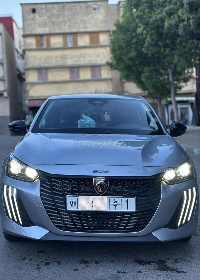 Peugeot  208