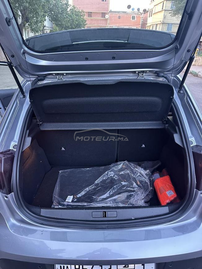 Peugeot  208