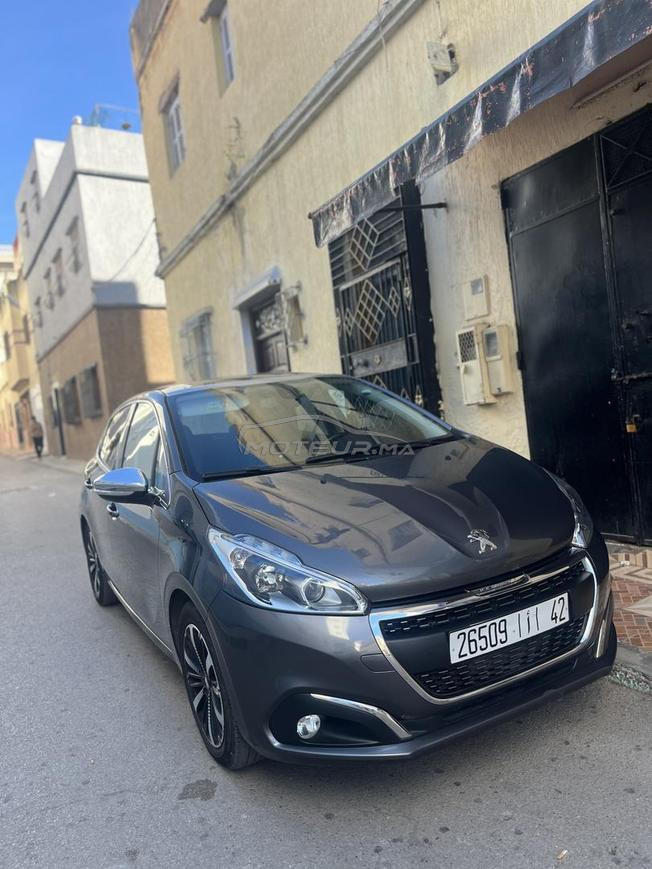 PEUGET 208