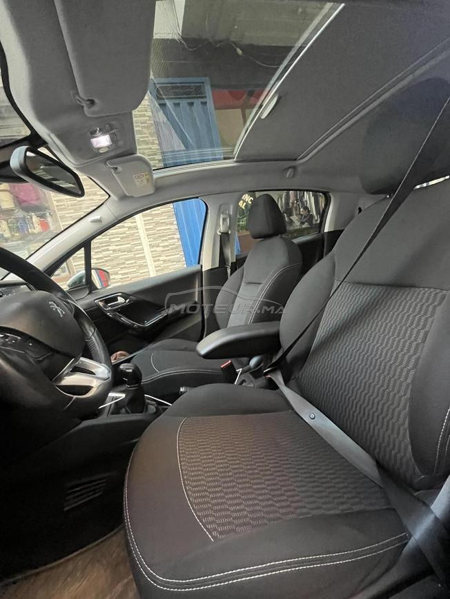 PEUGET 208