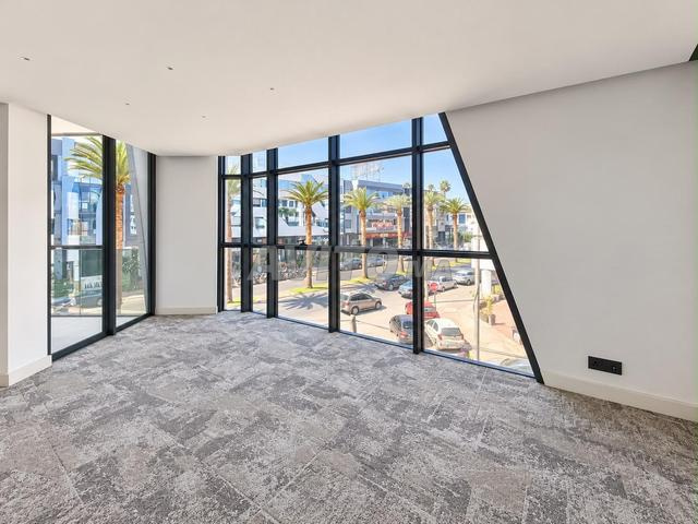 PLATEAU DE BUREAU EXCLUSIF 112M BD GHANDI - 2