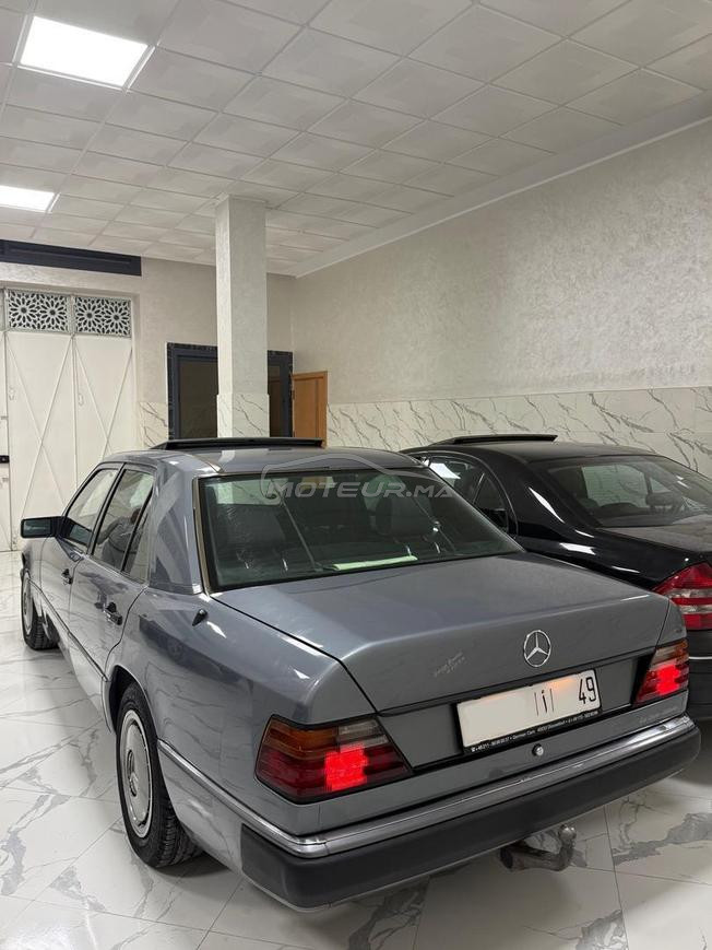 MERCEDES BENZ W124 200D 