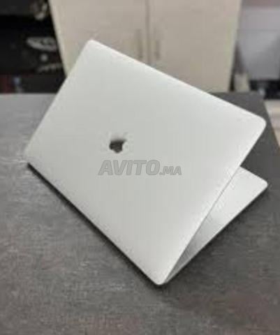MacBook Air M2 – Excellent état 🍎