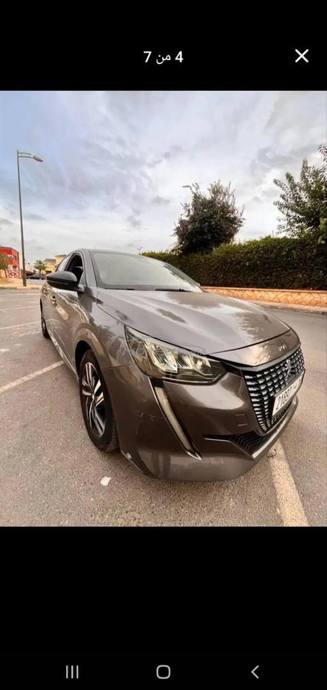 Peugeot 208 model 2023 