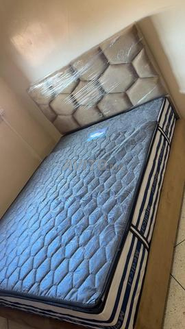 طقم سرير متوفر