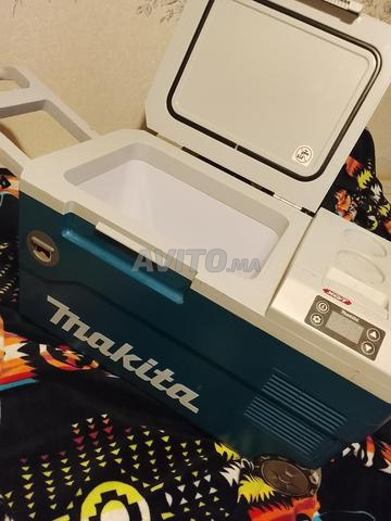 Glacière Makita avec batterie - 2