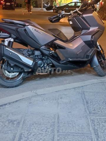 Moto Adv 350 modèle 2025 importé neuf 3000km - 2