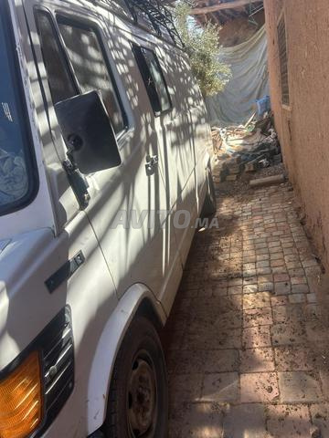 مرسيدس بنز 207D - 2