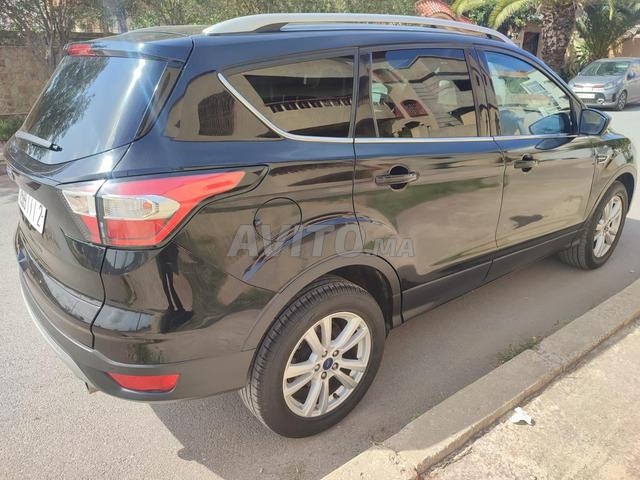 Ford Kuga encore propre - 2