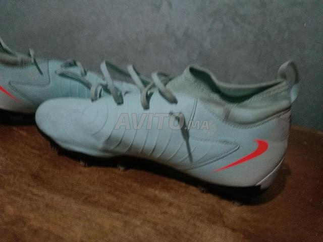 Godasse Nike phantom pro à vendre Taille 38 - 2
