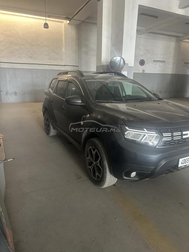 Dacia Duster 2023 automatique (sans ad bleu)