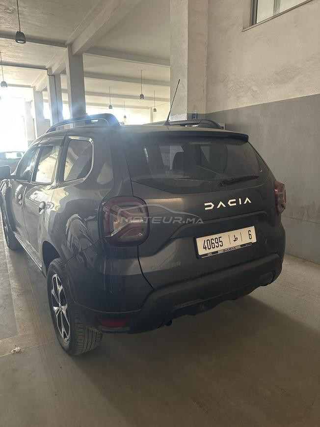 Dacia Duster 2023 automatique (sans ad bleu)