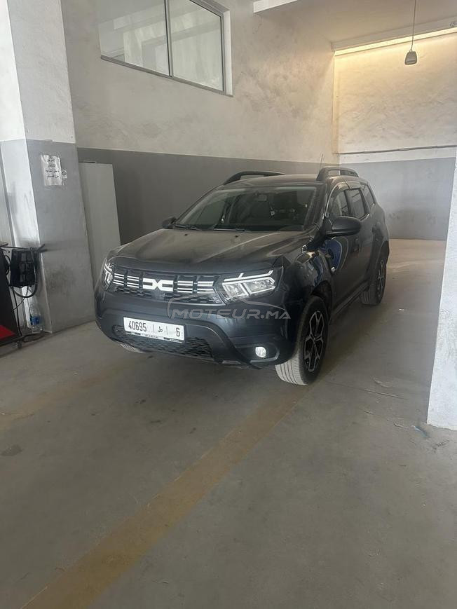 Dacia Duster 2023 automatique (sans ad bleu)