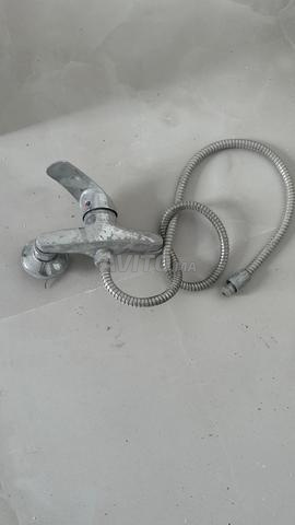 WC, lavabos et robinetterie à vendre - 2