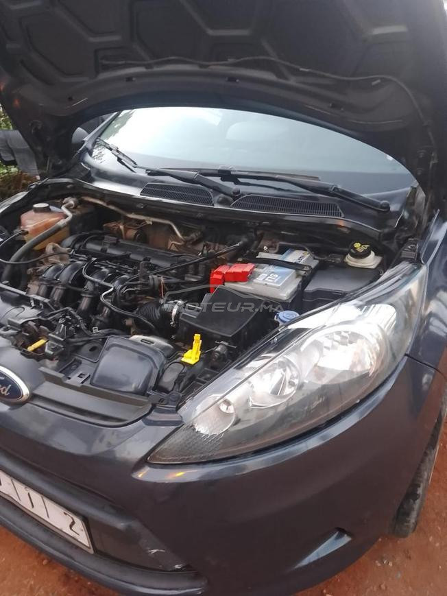 🚗 À VENDRE – FORD FIESTA  ESSENCE –