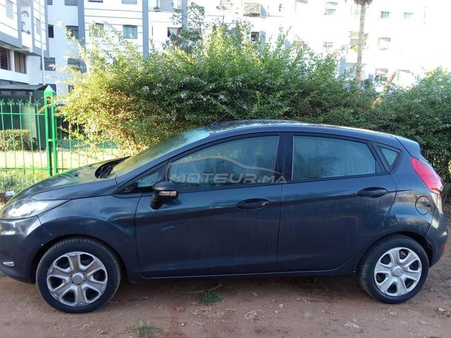 🚗 À VENDRE – FORD FIESTA  ESSENCE –