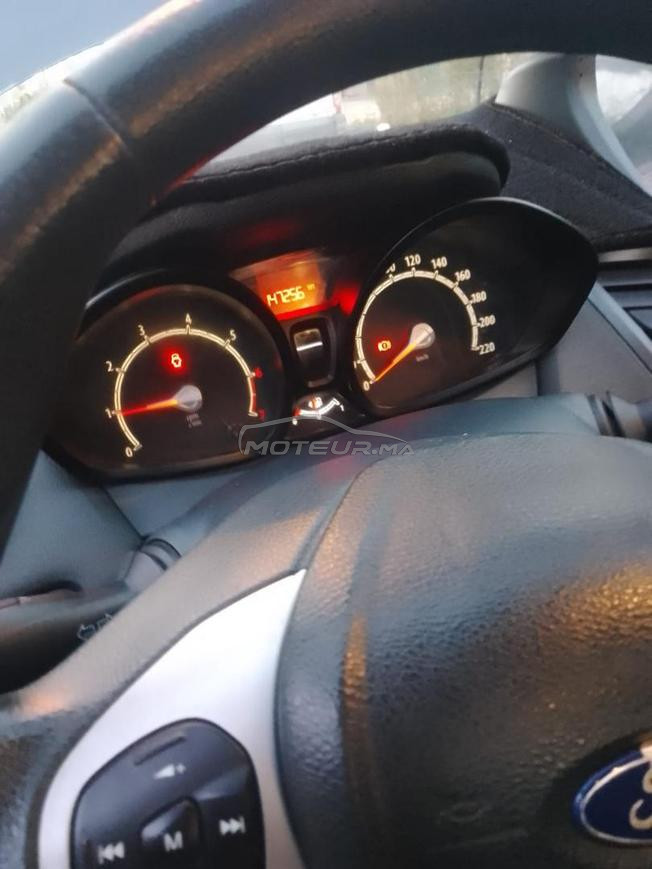 🚗 À VENDRE – FORD FIESTA  ESSENCE –