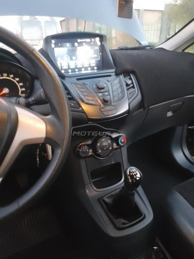 🚗 À VENDRE – FORD FIESTA  ESSENCE –