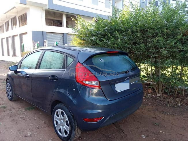 🚗 À VENDRE – FORD FIESTA  ESSENCE –