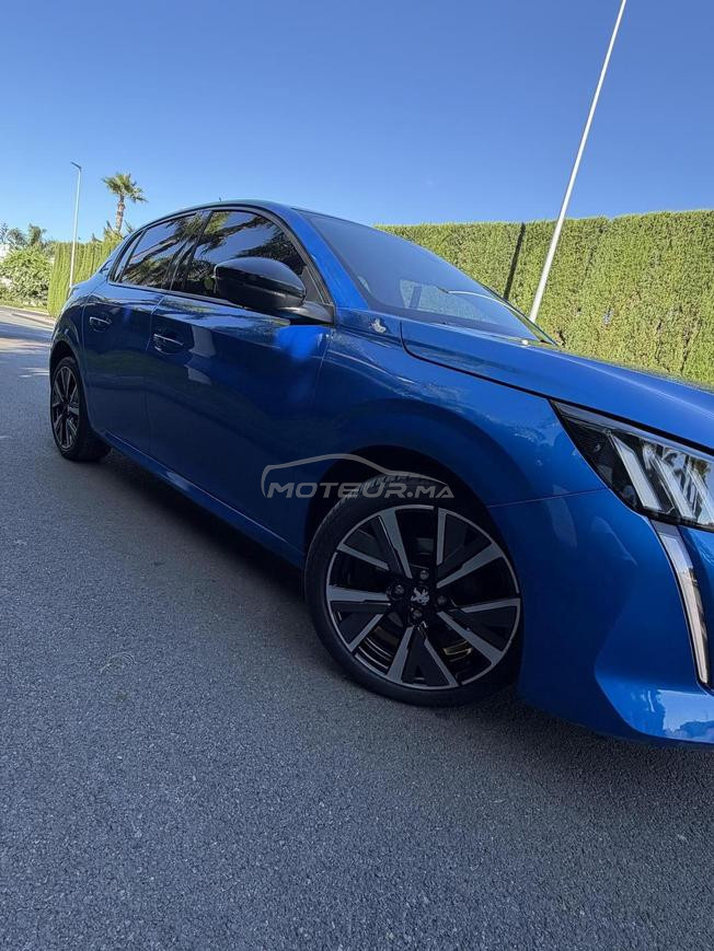 208 GT line