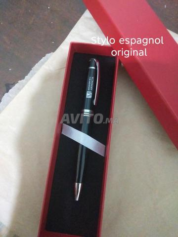 Stylo plume espagnol noir authentique - 2