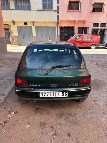 Clio 1 essence modèle 91 - 2