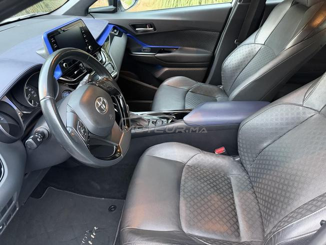  à vendre Toyota CHR hybride essence 