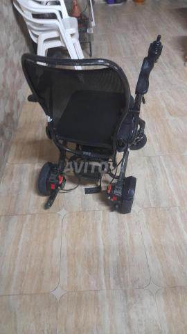 Fauteuil roulant électrique et manuel - 2