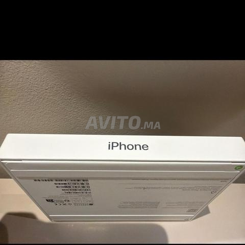 iPhone duo 256 Go Bleu Neuf Europe - 2