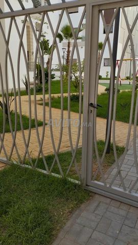 شقة مفروشة للإيجار في إقامة سكوير تابريكت للعائلات - 2