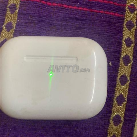 Airpods Pro à vendre en bon état.
Lieu: Route d'Imouzzer, Fès
Contactez-moi si vous êtes intéressé.