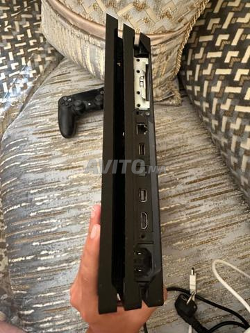 PS4 PRO en très bon état manette tous câbles - 2