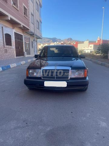 Mercedes 250 Modèle 1988 55000dh - 2