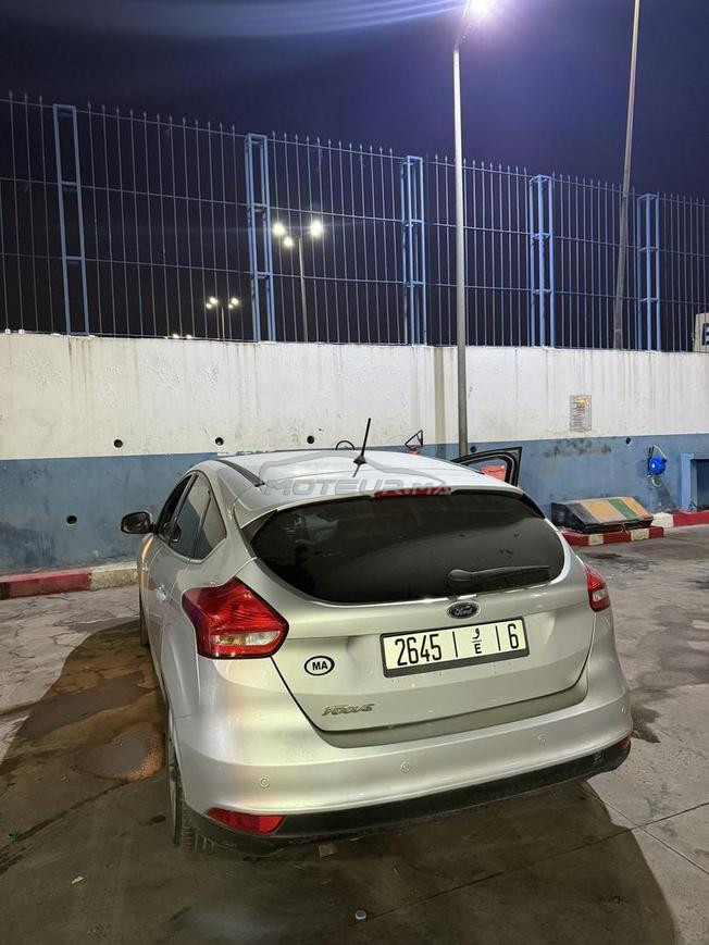 ford focus sport 2017 première main