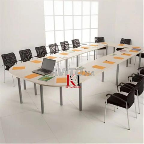 طاولة اجتماعات عصرية - 2