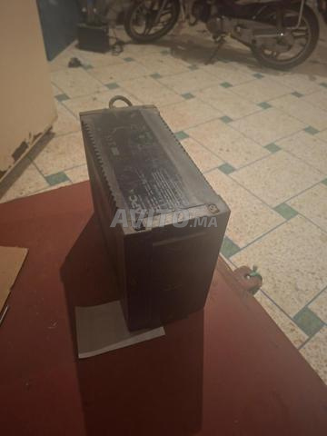 3 أجهزة UPS APC BX700U-FR للبيع. - 2