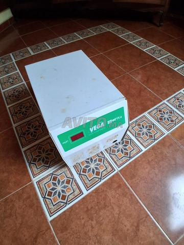 Régulateur de voltage automatique