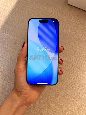 iPhone 16 Pro très bon état - 2
