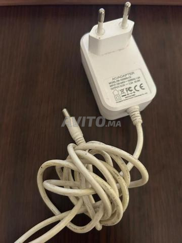 Sla neuve - chargeur prise fine - 60 dh -