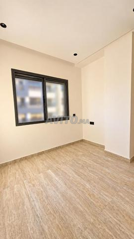 🏡 Studio vide à louer – Bouskoura - 2