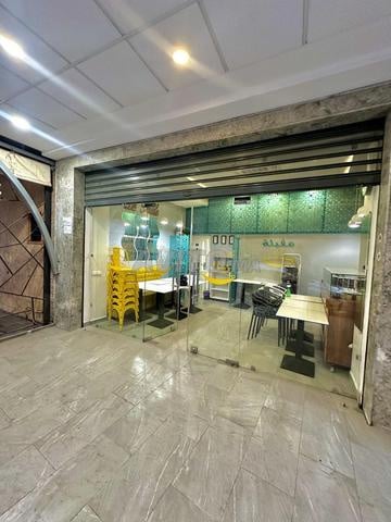 Snack Équipé Titré à Vendre – 32 m² avec Sous-sol