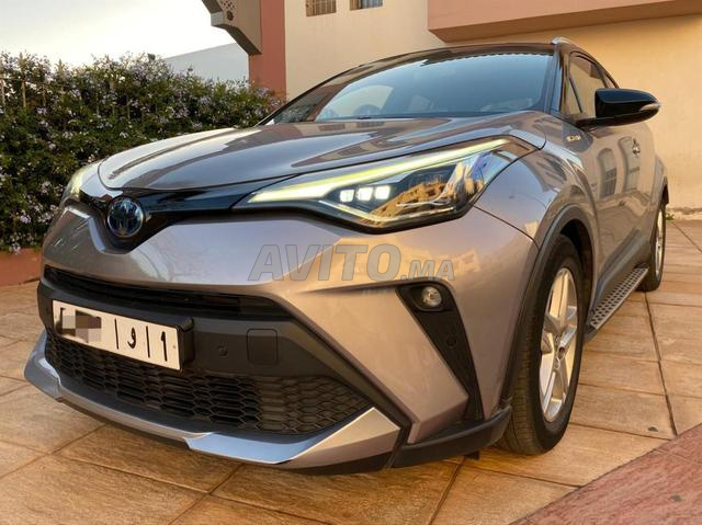 Toyota C-HR Hybride Automatique 2022 à Rabat - 2